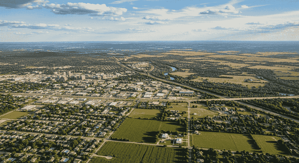 Why Local Knowledge Still Matters When Selling a House in Central Texas